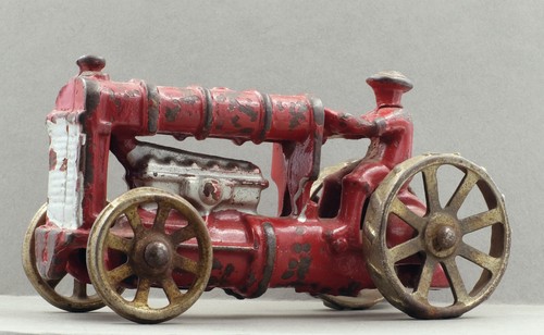 Antique cast iron fordson - cast,